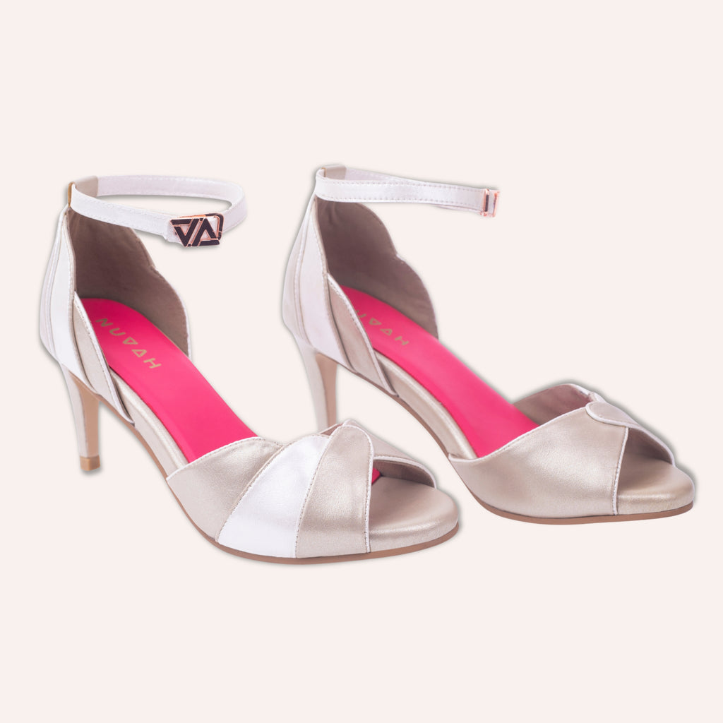 Muse Moonlight light golden and silver stiletto