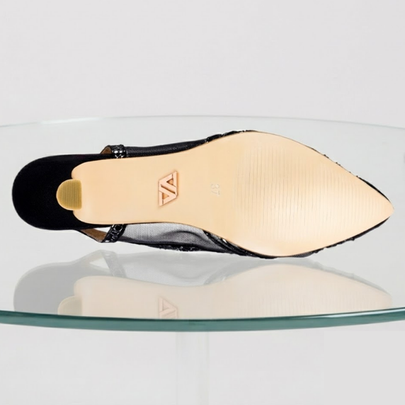 Luxurious outsole finish
