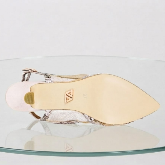 Luxurious outsole finish