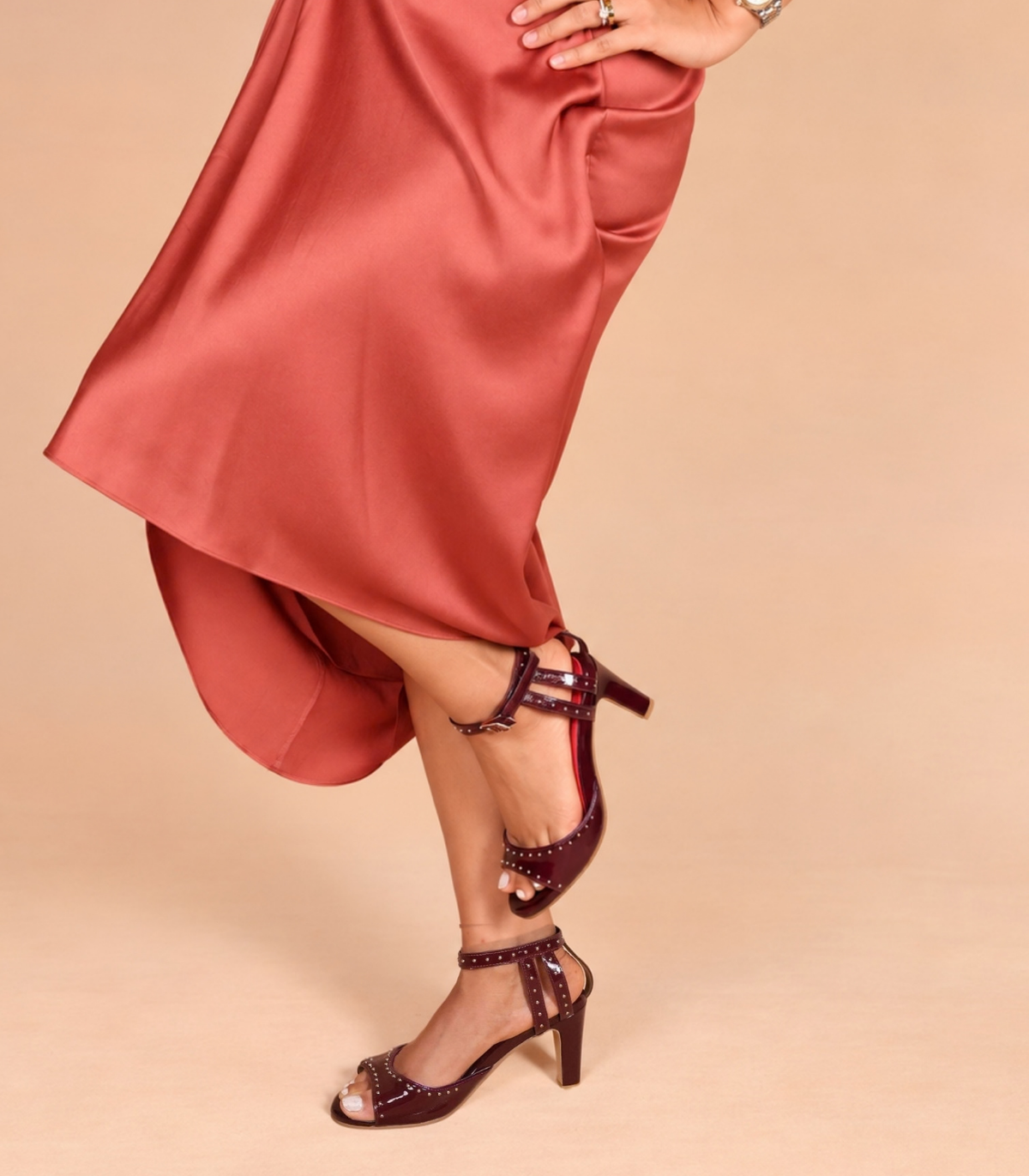 Gossip Bordeaux burgundy cone heel