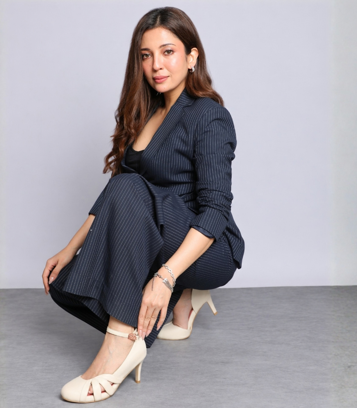 Gulshan Mogra - Cream D'orsay pencil heel